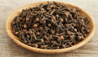 If You Chew Cloves, This Is What Happens to Your Body
