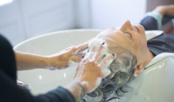 The Natural Duo for Stronger, Fuller Hair: Bay Leaf and Clove Benefits Explained