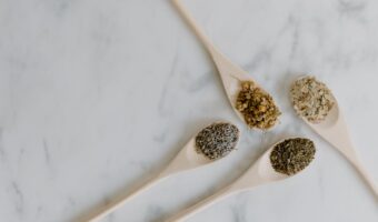 Thyme: The Aromatic Ritual for Soothing Cough, Digestion, and Stress