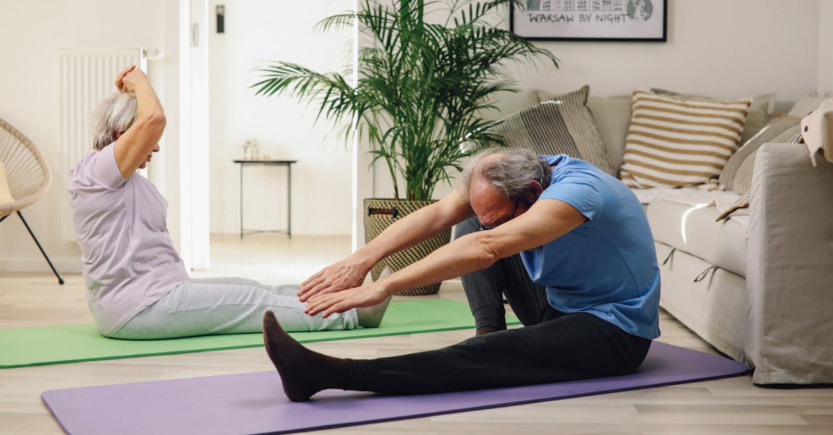 The Japanese 4-Minute Ritual That Can Improve Your Posture After 60