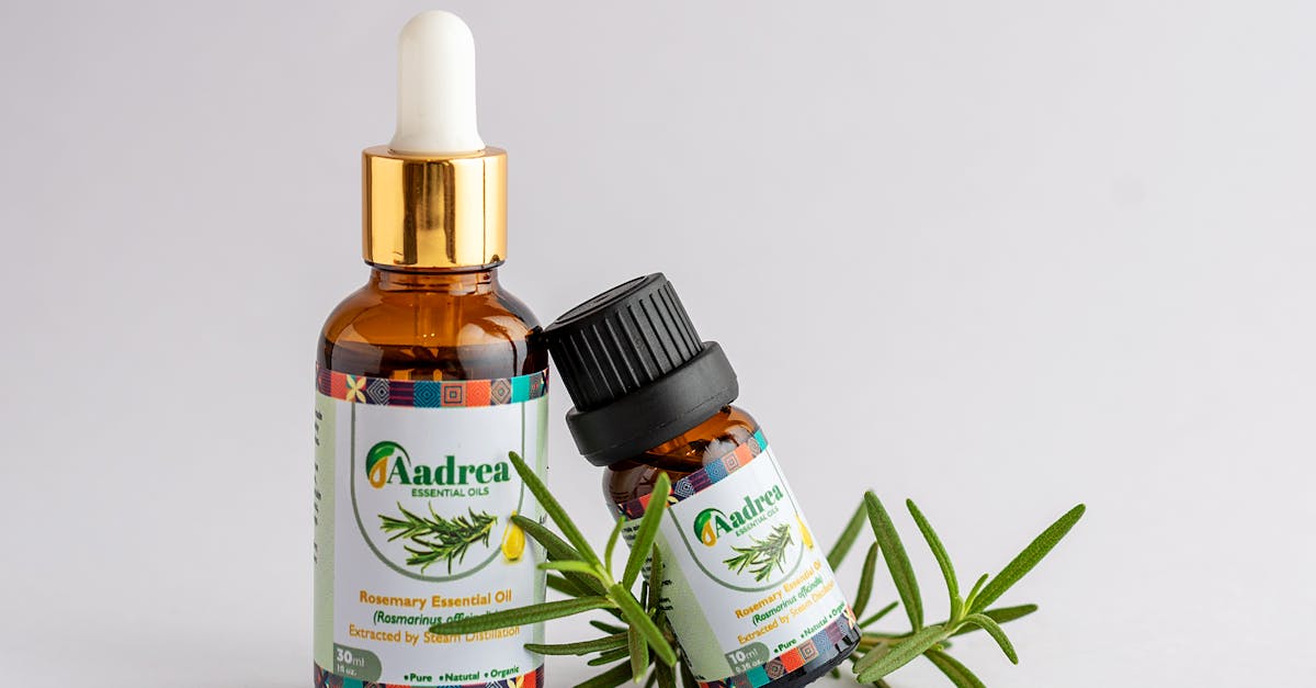 Rosemary and Bay Leaf Oil: An Evening Ritual for Tired Legs