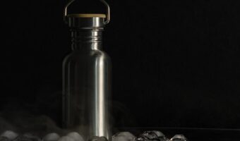 5 Common Water Drinking Mistakes That May Undermine Your Hydration