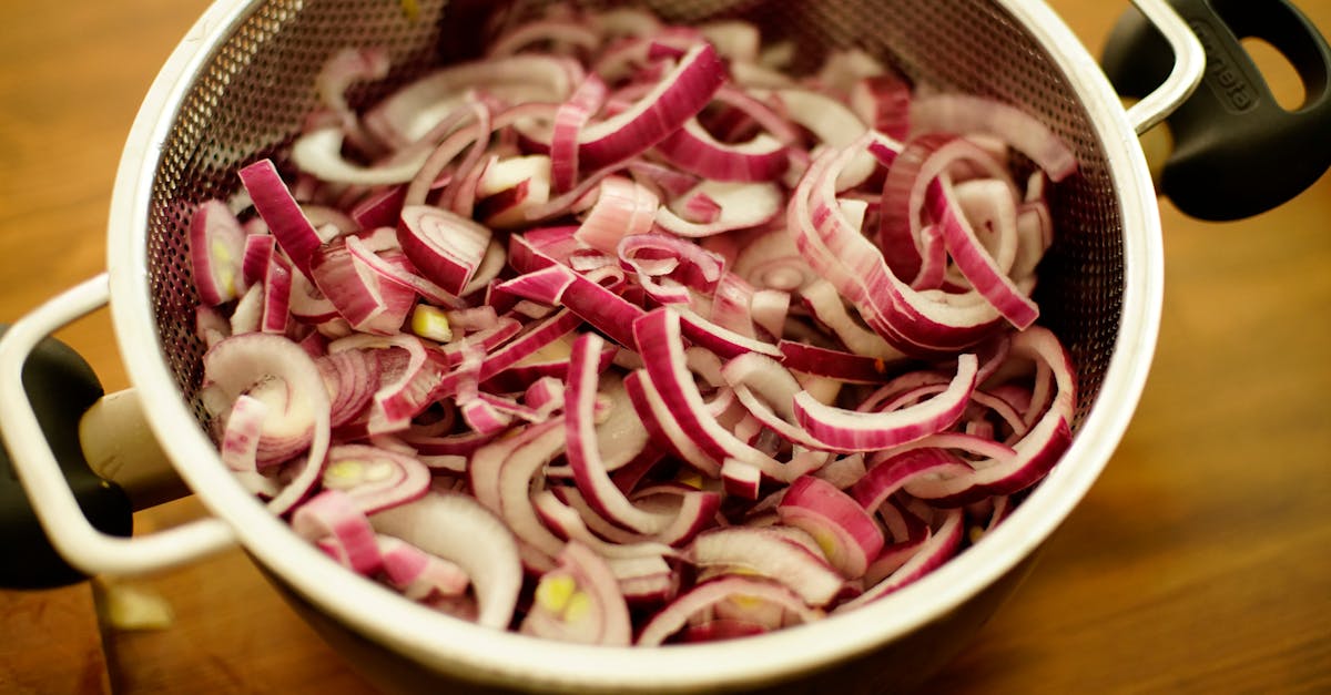 How Onions May Naturally Support Eye Health at Home