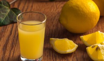 Tomato Juice with Lemon: A Simple Habit to Support Inflammation and Cholesterol