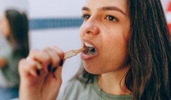 Chewing Cloves: The Simple Ritual That Can Transform Your Day