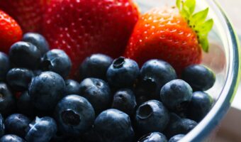 Three Blueberry Combinations Older Adults Should Avoid for Better Health Benefits
