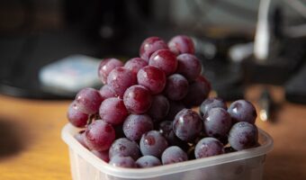 Pomegranate and Purple Grapes at Night: A Simple Sweet Ritual to Support Your Defenses