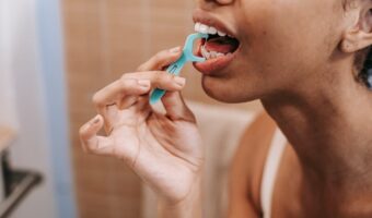 Chewing Clove Daily: The Small Habit That Could Enhance Your Mornings