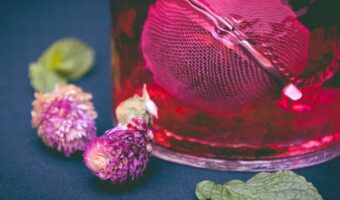 Guava Leaf Tea: A Natural Option That May Help Soothe Tired Legs and More