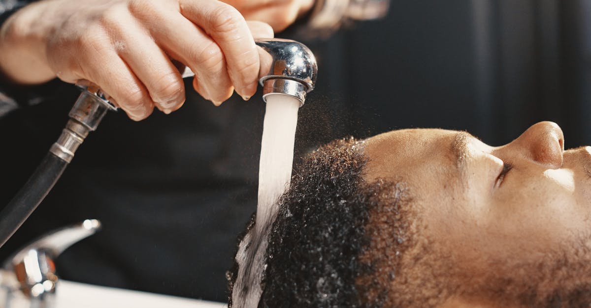 Rice Water and Onion: The Simple Tonic That Could Improve Your Hair (Without Miracle Promises)