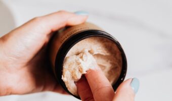 Vaseline and Cornstarch: The Nighttime Skincare Tip Many Secretly Swear By